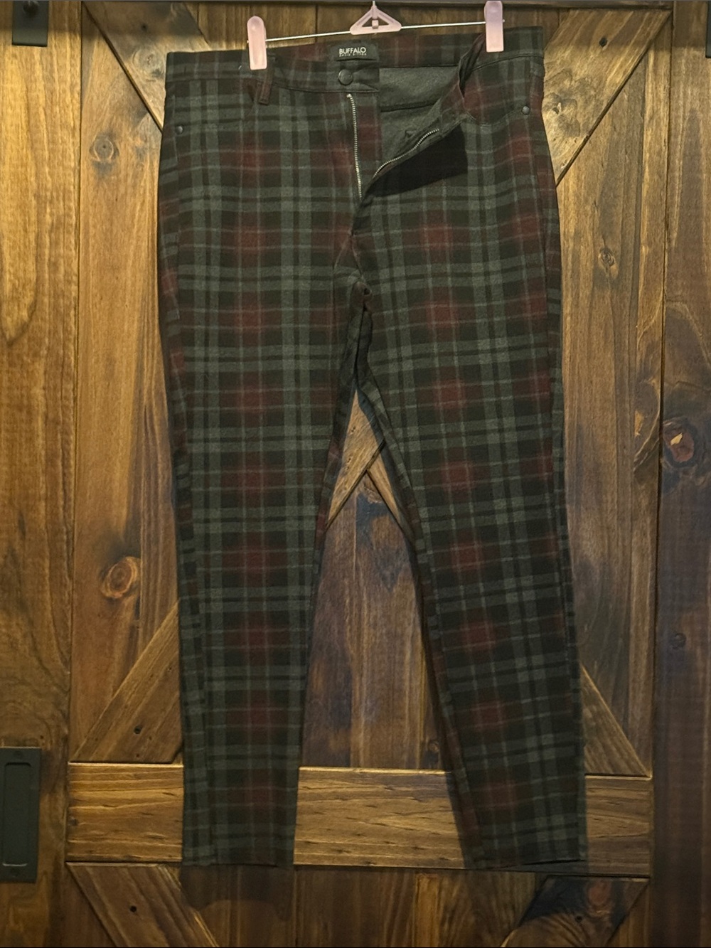 Buffalo David Bitton Plaid Wiman’s Size 31 Dark Gray & Burgundy